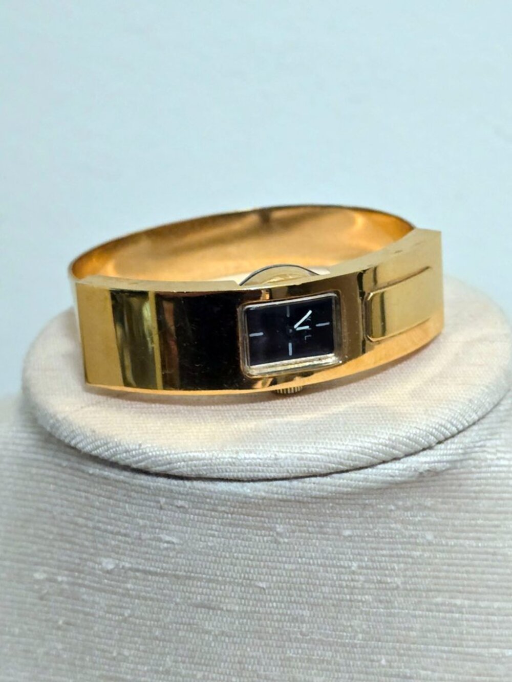 Kenneth Jay Lane KJL Gold Bangle Bracelet Watch Black Dial Vintage Small Wrist